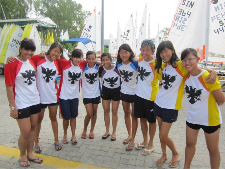 sailing-rj-rachel-is-fourth-from-right