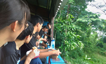 Lunchtime-with-Ecolit-(resized)